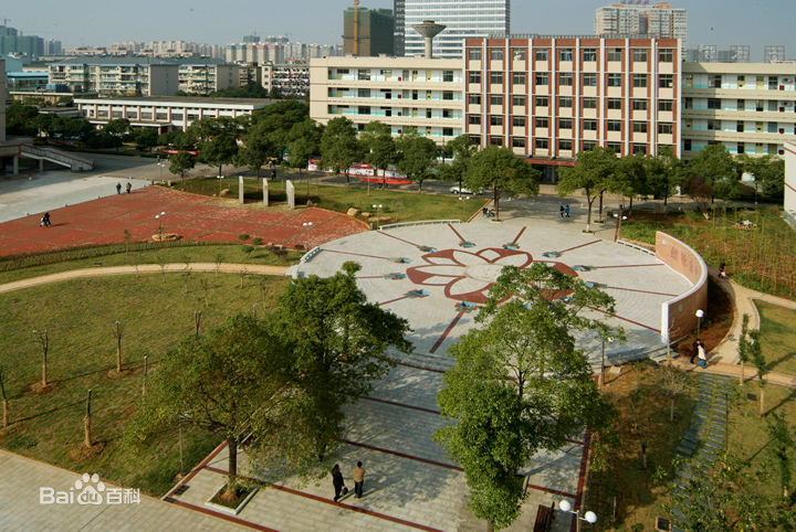 湖南女子學院是幾本地址在哪有男生嗎?2023學院錄取分數是多少?