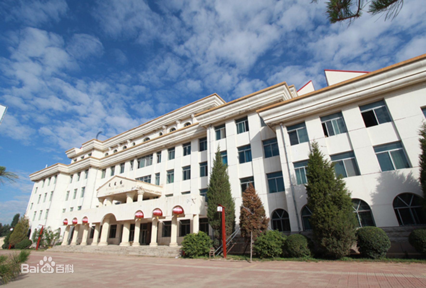 蒙古師范大學鴻德學院地址在哪代碼多少專升本怎么樣?宿舍如何?